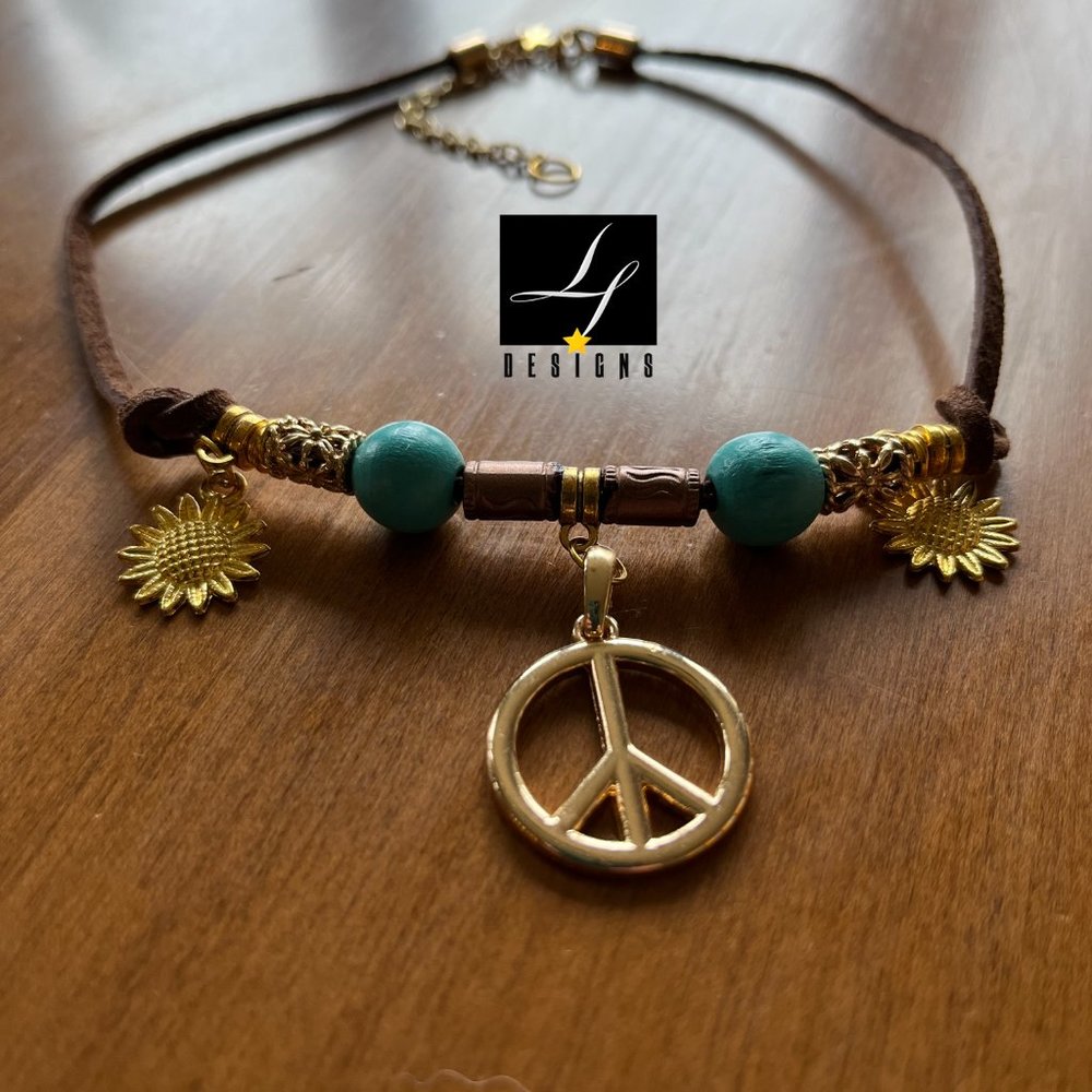 lf Designs: Peace in Sunflowers Choker Collar - Picture 2 of 7